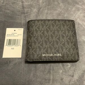 NWT men’s Michael Kors wallet